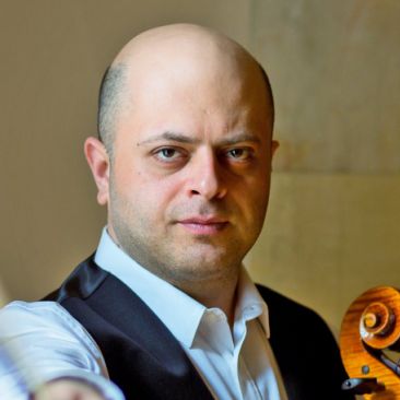 Alexander Chaushian, Cello (UK/Armenia)